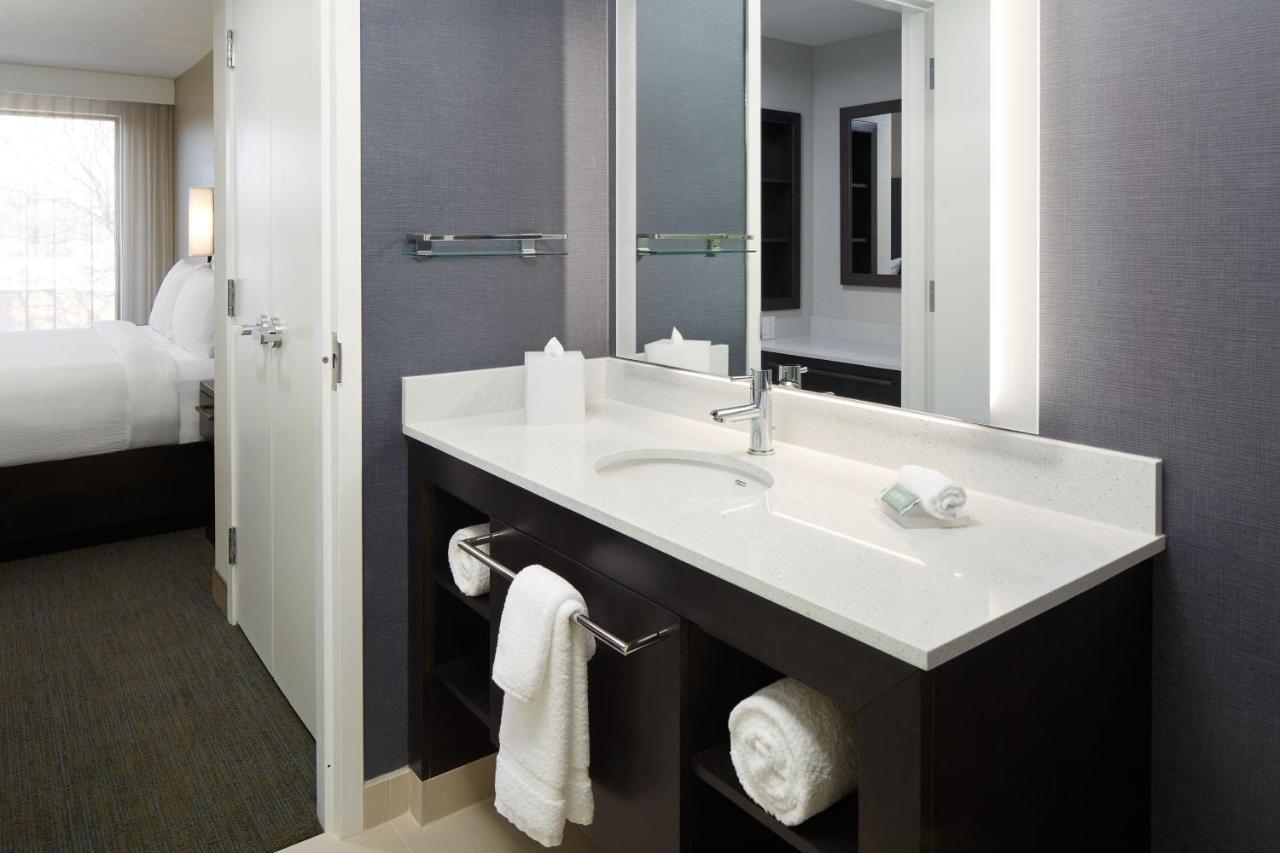 Residence Inn Montreal Midtown Esterno foto
