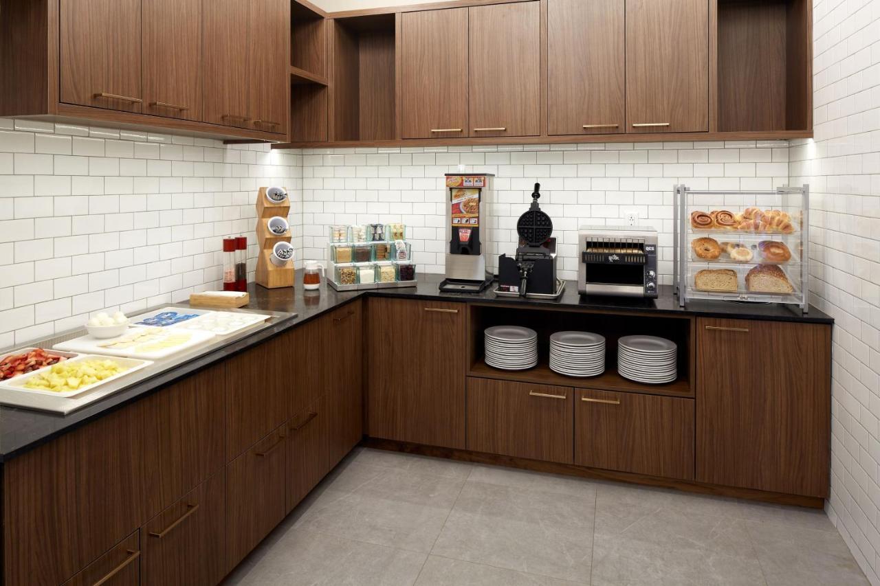 Residence Inn Montreal Midtown Esterno foto