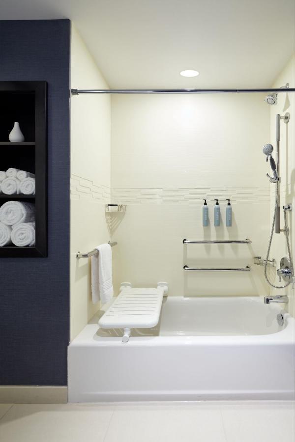 Residence Inn Montreal Midtown Esterno foto